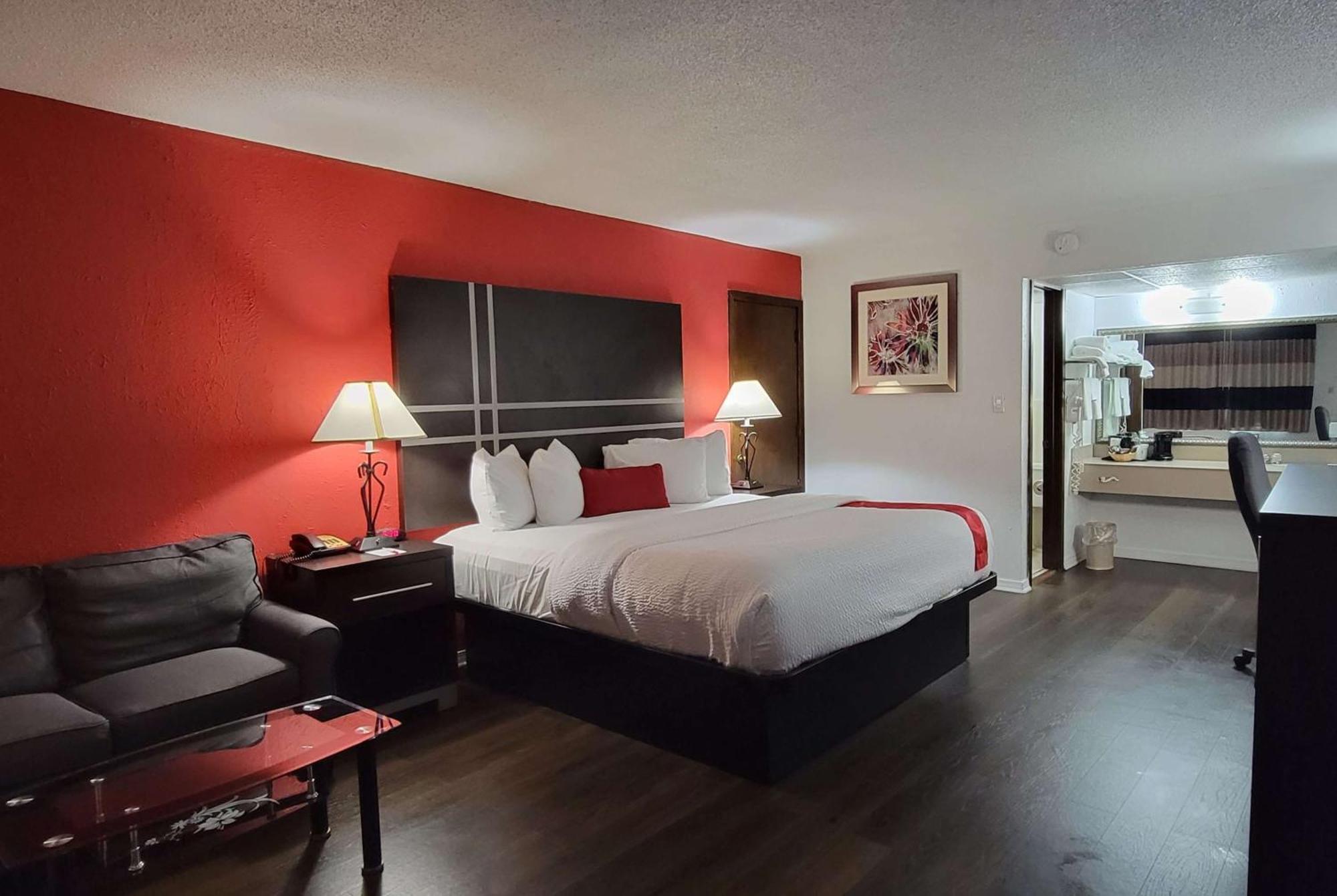 Ramada By Wyndham Mountain Home Exterior foto