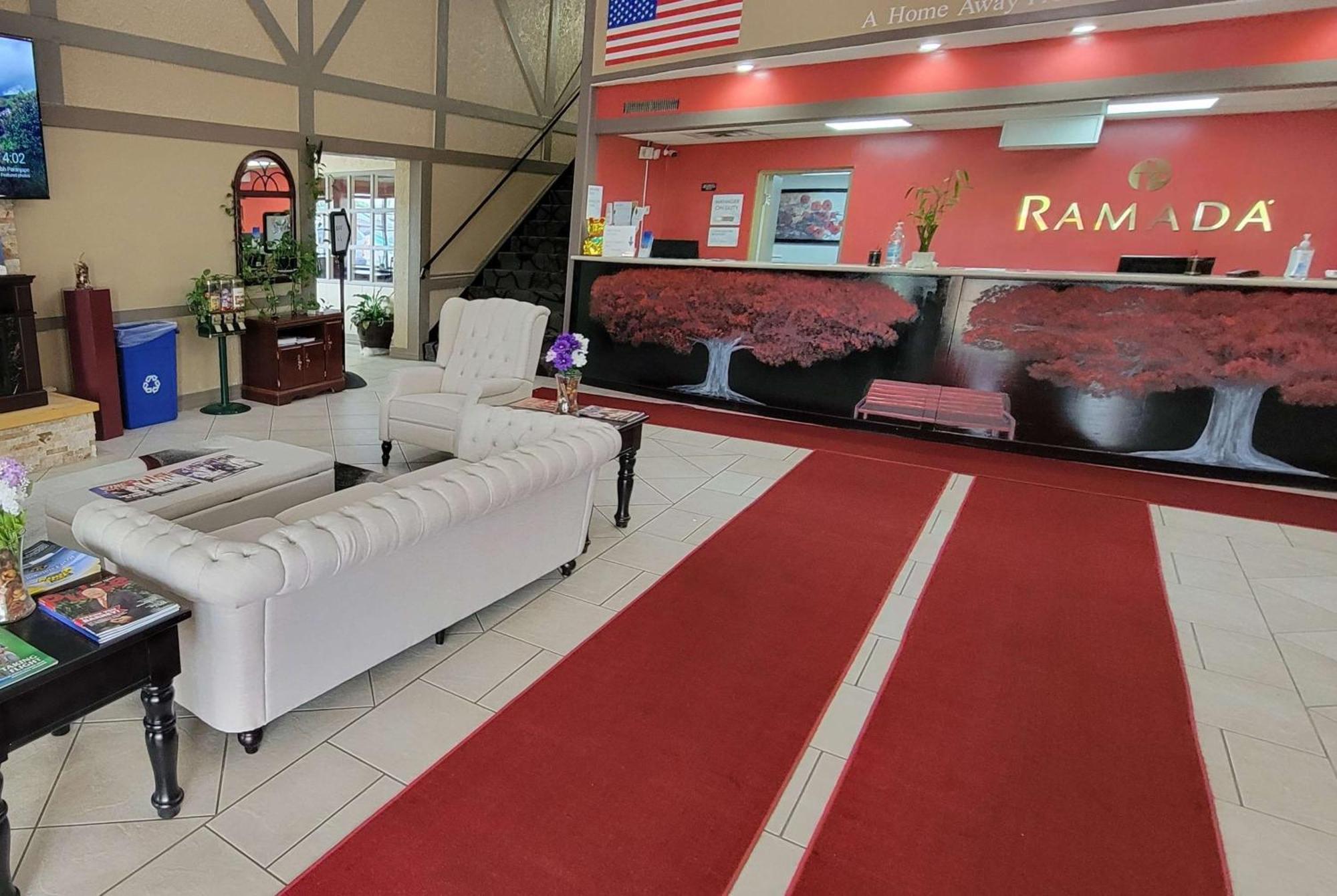 Ramada By Wyndham Mountain Home Exterior foto